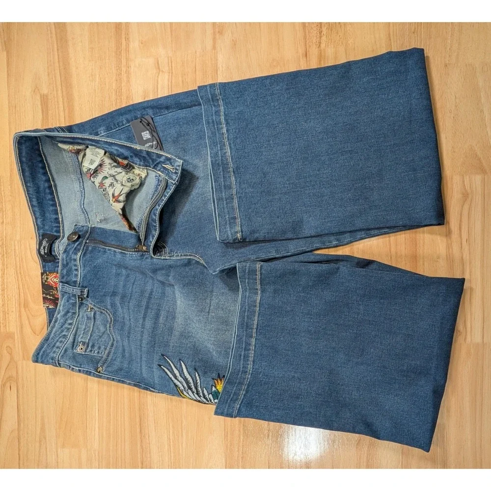 Ed Hardy Mens 32 Wide Leg Embroidered Jeans Medium‎ Vintage Blue NEW